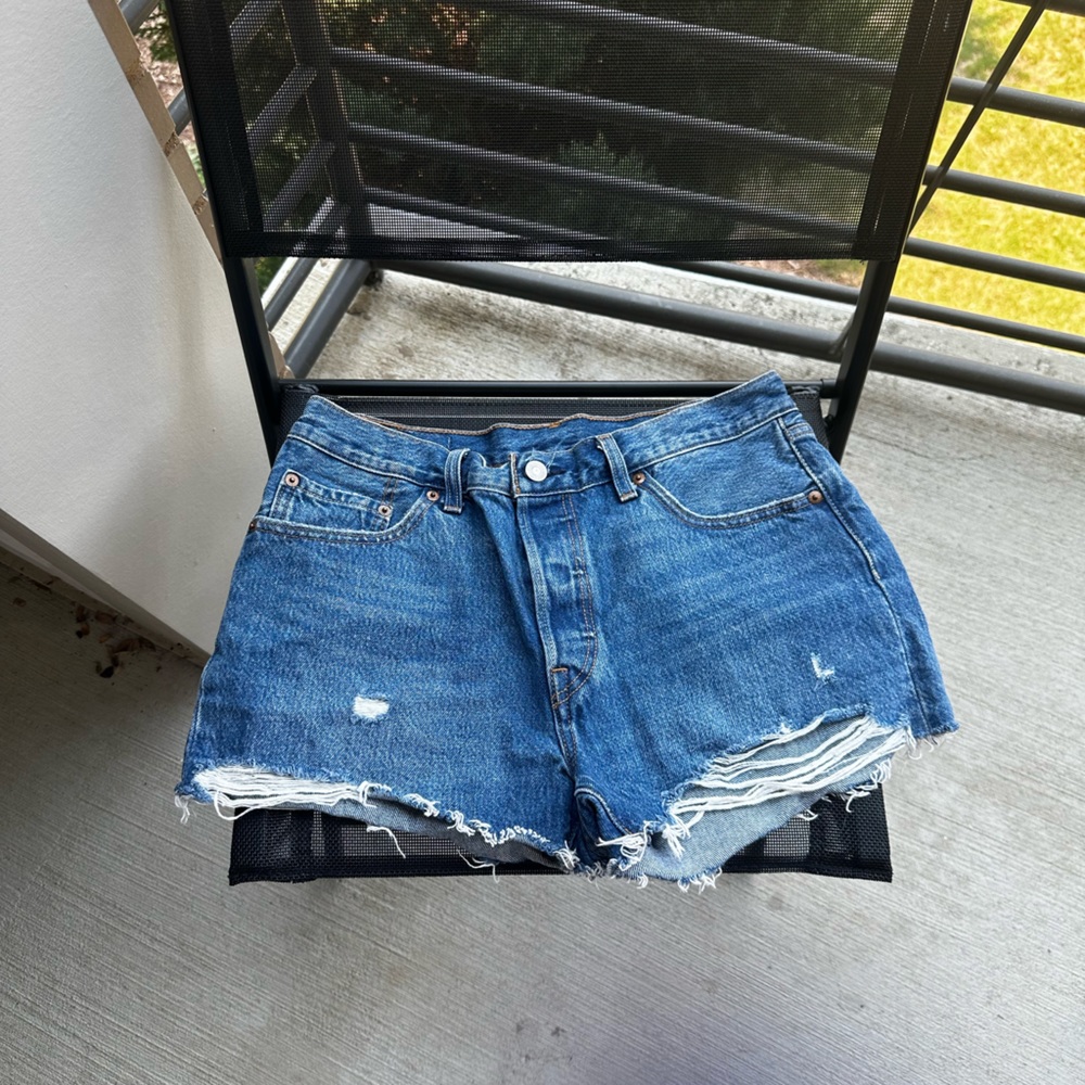 Levi shorts